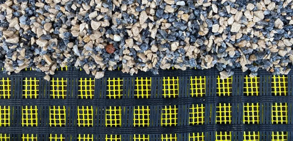 Resin-Bound-Installation-on-MeshAndGo-Header.jpg__PID:3a7a753f-ca5a-41c9-99f4-eda6a9e3fa5f